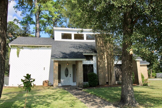 Primary Photo - 4701 Spring Ln