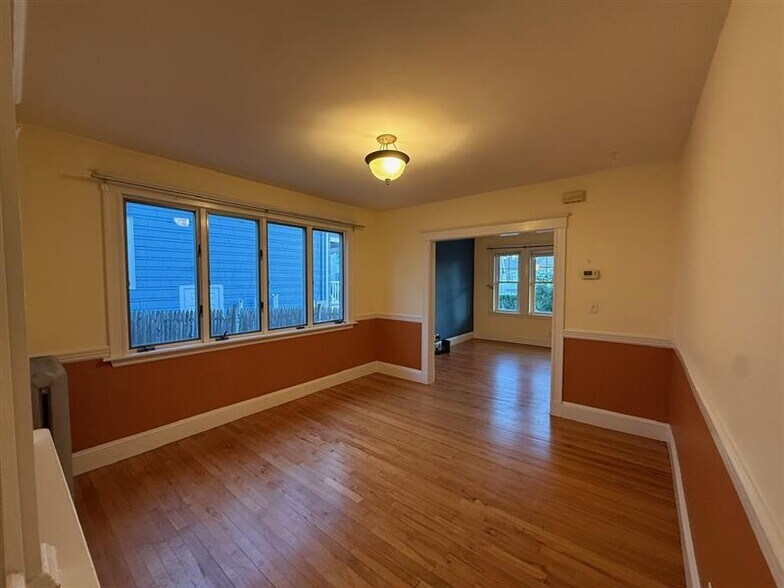 Building Photo - 67 Fairfax St