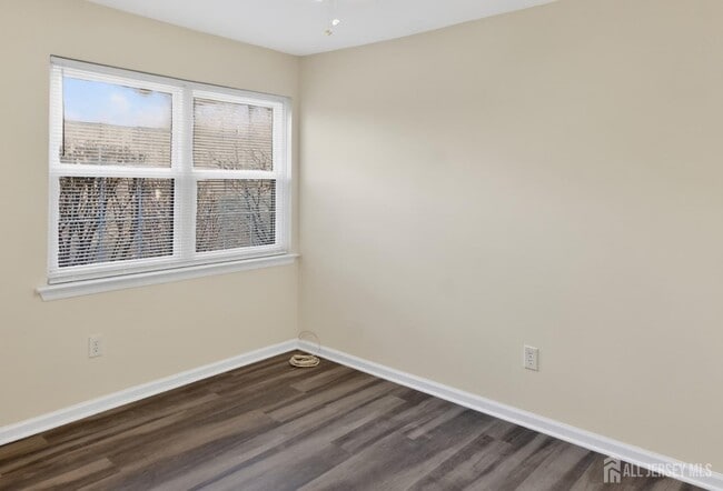 Building Photo - 111 Keystone Ct