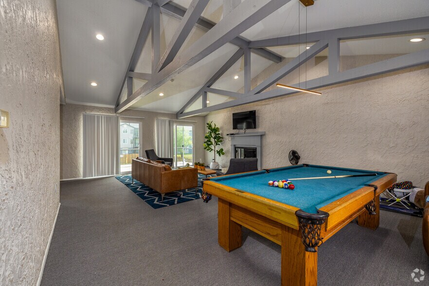 Crossing at Northpointe 3144 Sunswept Park Dr Florissant MO 63033 Apartment Finder