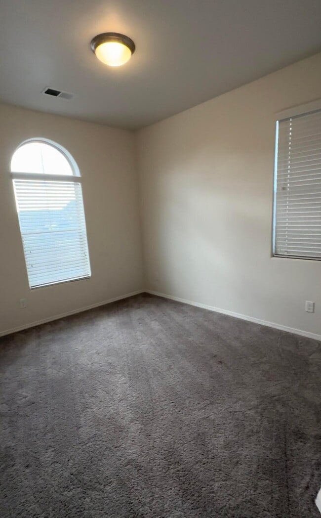 Building Photo - 300 Michael Ave SW