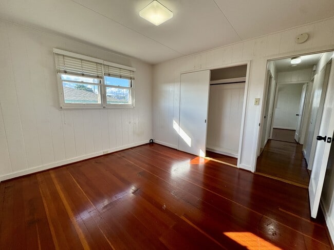 Building Photo - 829 Nanakai Pl