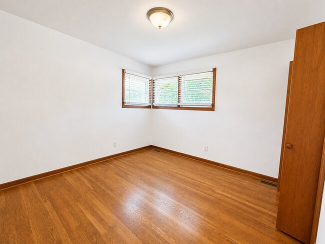 Building Photo - Charming Updated Home Near Christiansburg Shopping and Dining