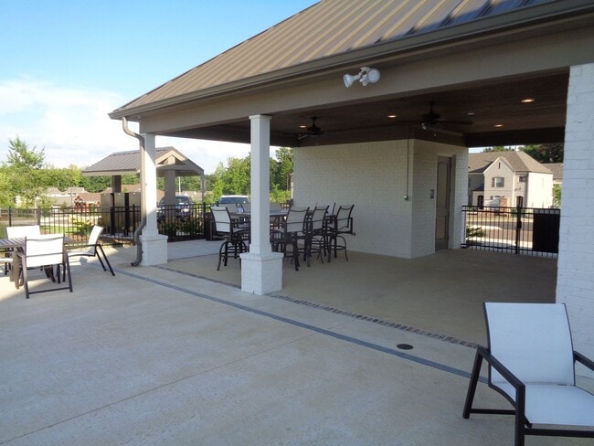 Building Photo - 3BR/3.5BA FURNISHED For Rent