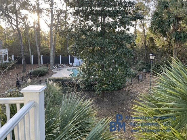 Building Photo - 1714 Greystone Blvd