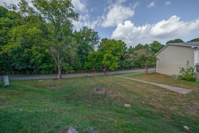 Building Photo - 5737 Bramblegate Rd