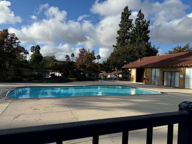 Building Photo - 12280 Corte Sabio