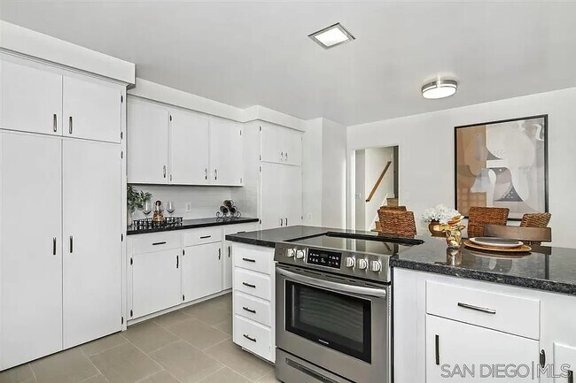 Building Photo - 5492 Drover Dr