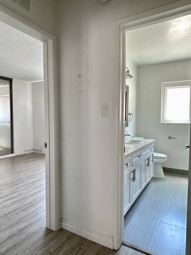 Interior Photo - 928 S Sherbourne Dr