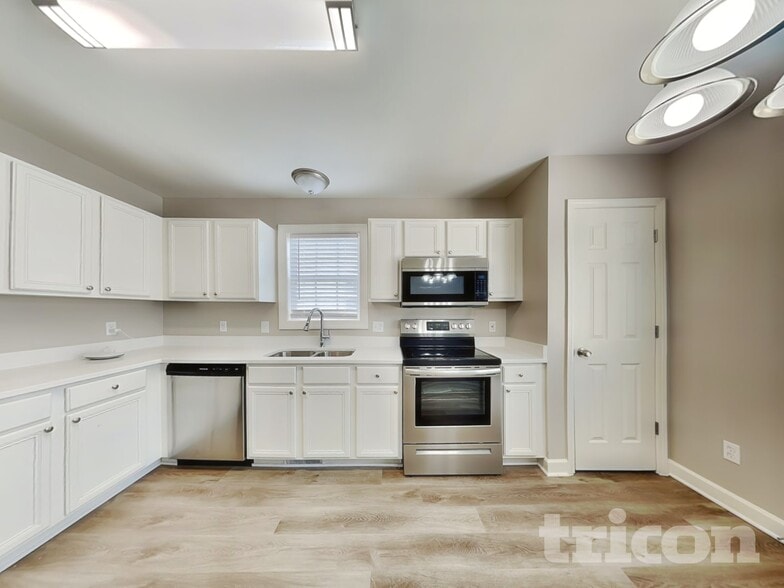 Building Photo - 3224 Cotton Grove Run