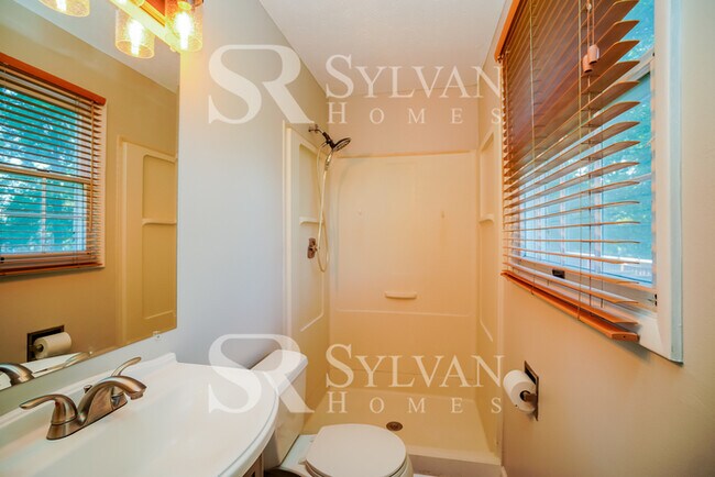 Building Photo - The living is easy in this 3 bedroom, 2.5 bathroom home