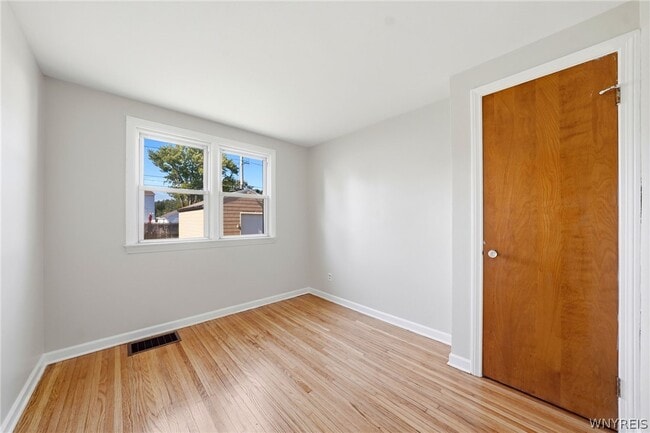 Building Photo - 66 Cleveland Dr