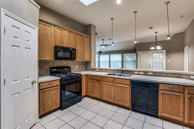Building Photo - 5301 Rain Forest Dr