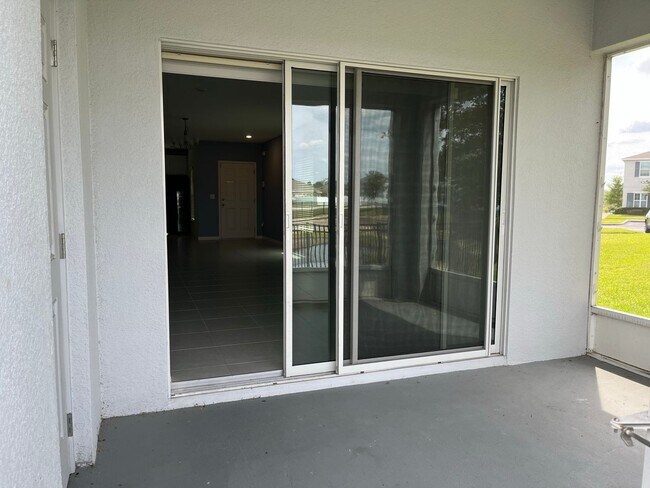 Building Photo - 189 Primrose Dr