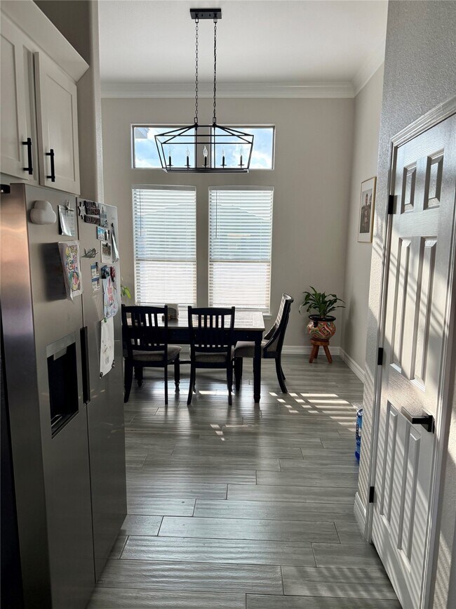 Building Photo - 421 Pitaya Ln