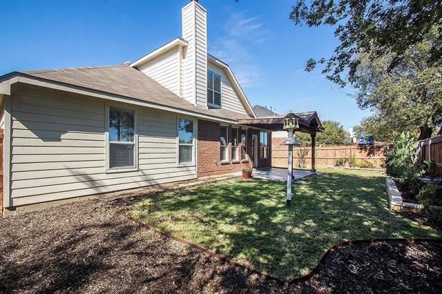 Building Photo - 406 Leameadow Dr