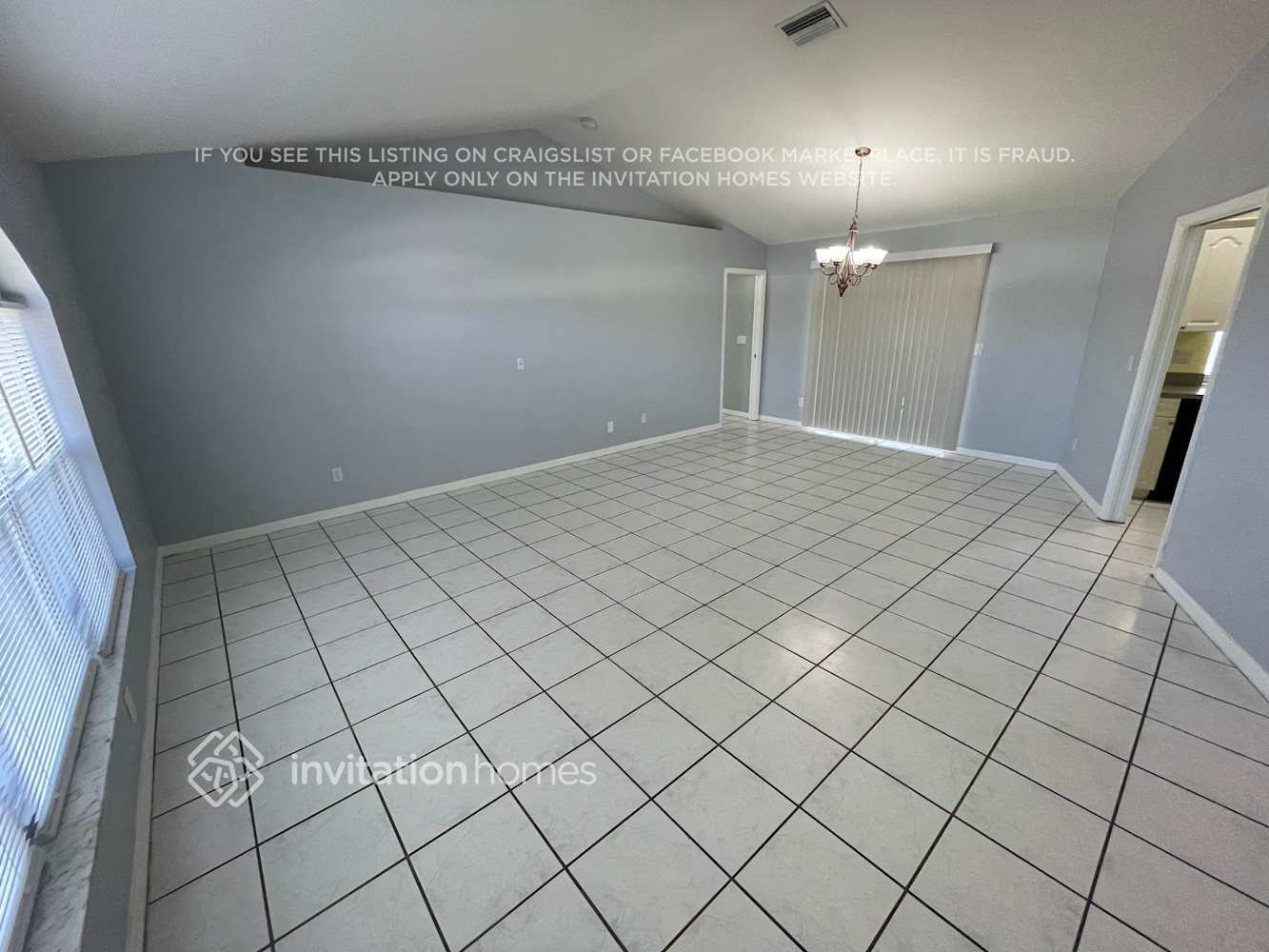 Building Photo - 4228 SW 15th Pl