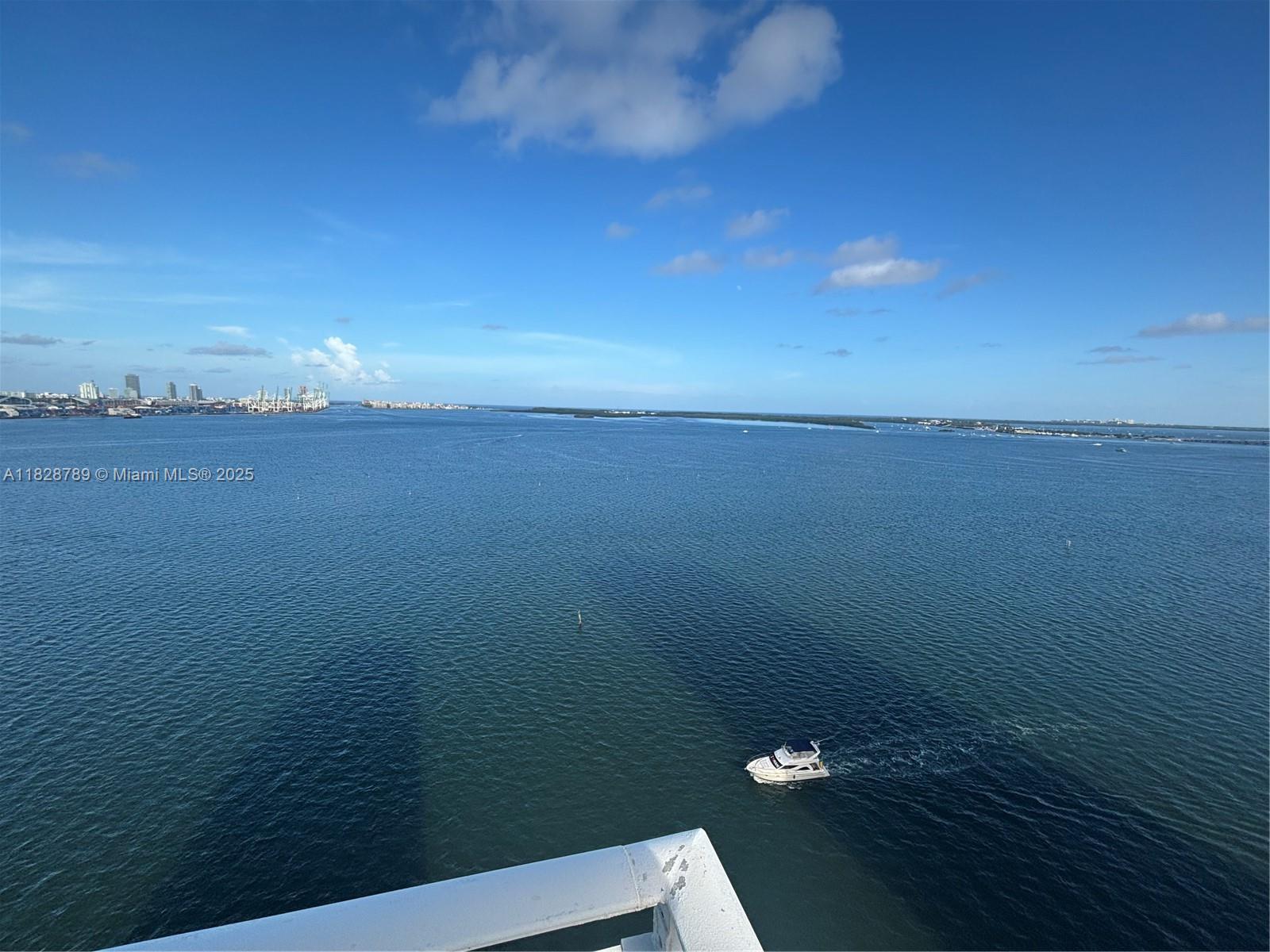 Building Photo - 770 Claughton Island Dr