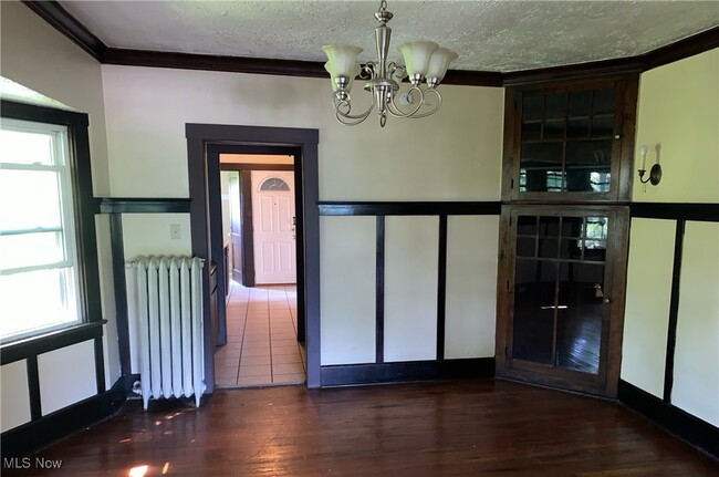 Building Photo - 280 Fairgreen Ave