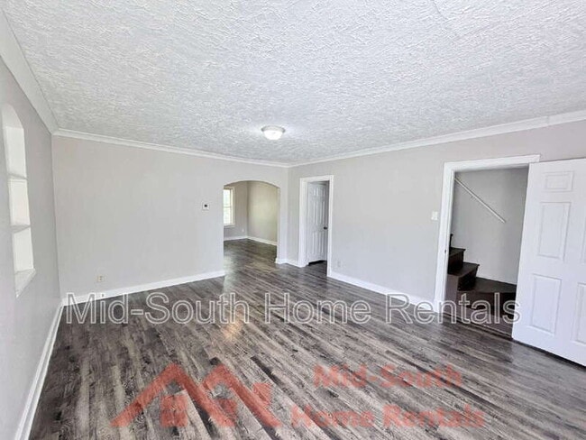 Building Photo - 616 E Frank Ave