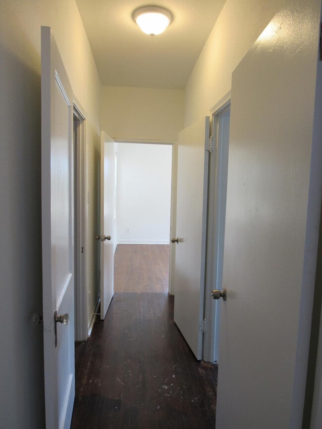 Building Photo - HIGHLAND PARK 3-BEDROOM