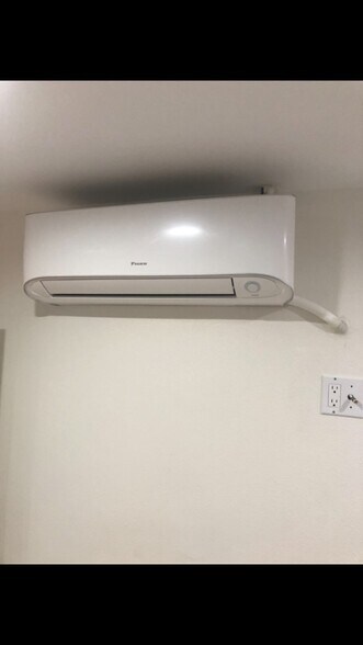 Building Photo - 5853 W 74th St