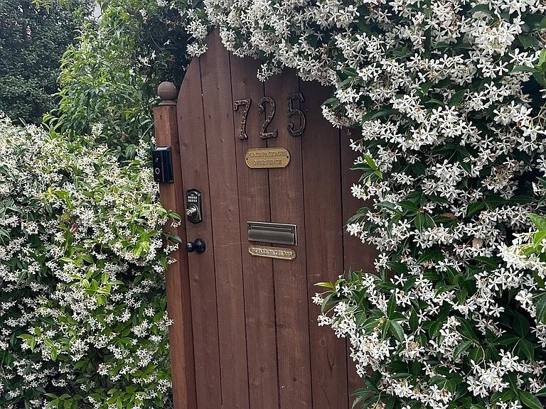 Building Photo - 725 Washington Blvd