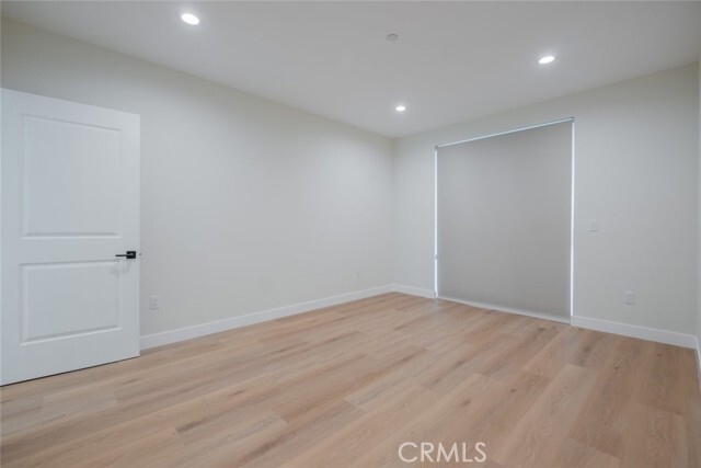 Building Photo - 10218 Fernglen Ave