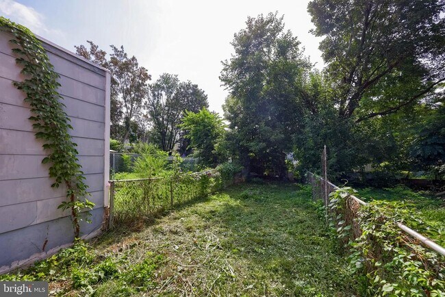 Building Photo - 464 Lafayette St