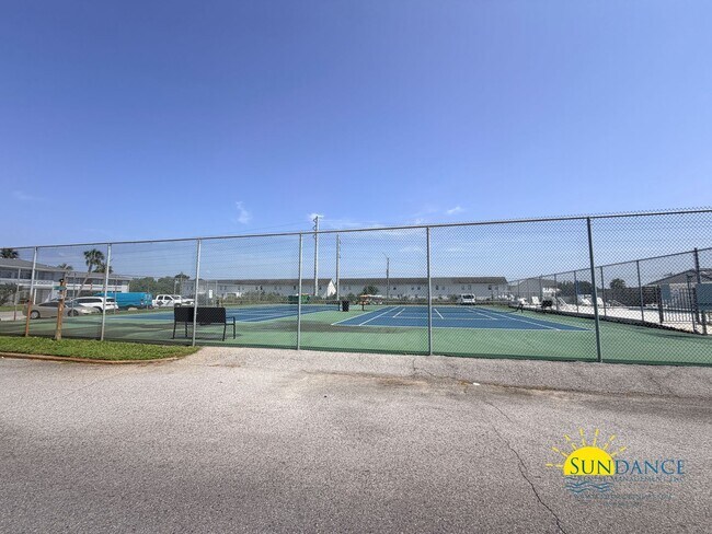 Building Photo - 4000 Gulf Terrace Dr