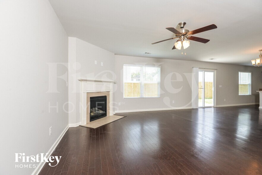 Building Photo - 5884 Cheshire Cove Trail