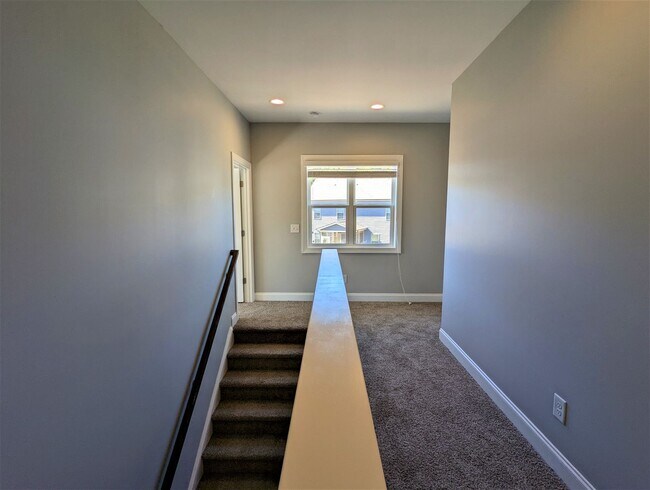 Building Photo - 46 Yellow Pne Ln