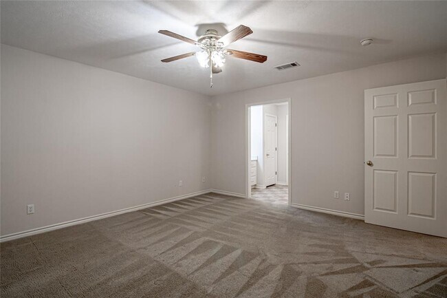 Building Photo - 203 Pine Valley
