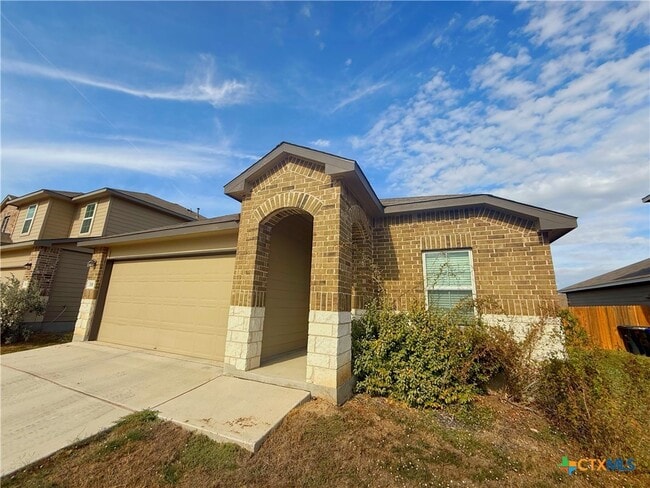 Building Photo - 388 Arbor Hills