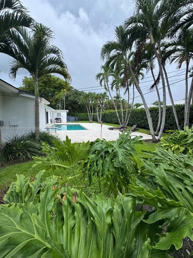 Building Photo - 5801 SW 100th St