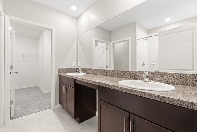 Building Photo - LIKE NEW 5 Bedroom Home for Rent in Shell Cove!