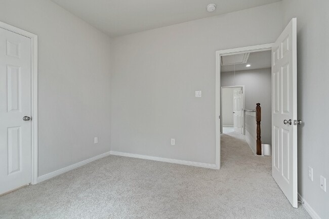 Building Photo - 1043 Marcolin St