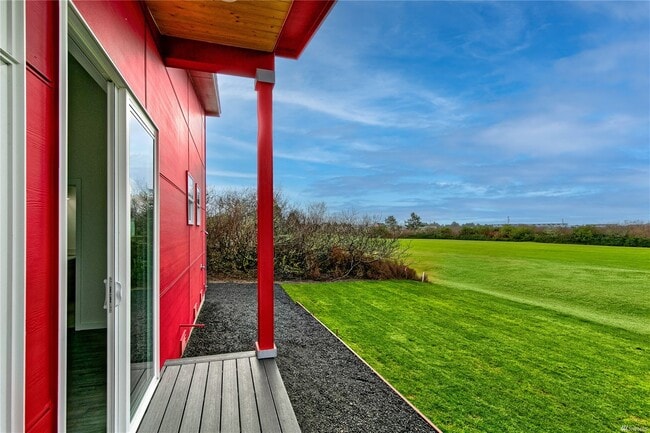 Building Photo - 514 Canal Dr NE