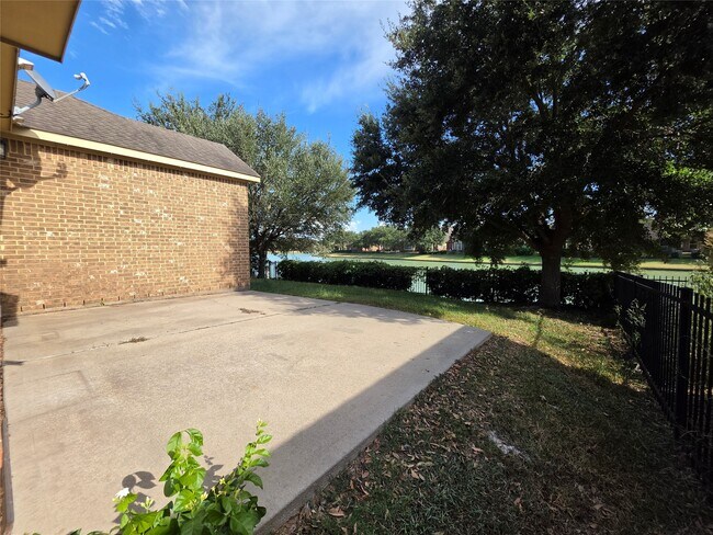 Building Photo - 26243 Crystal Cove Ln