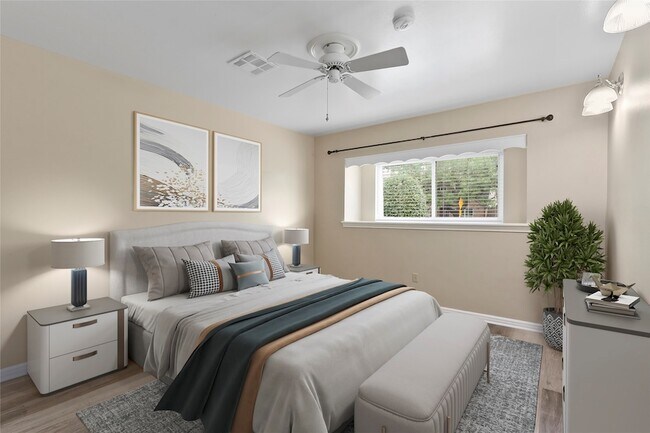 Building Photo - 12303 Barryknoll Ln