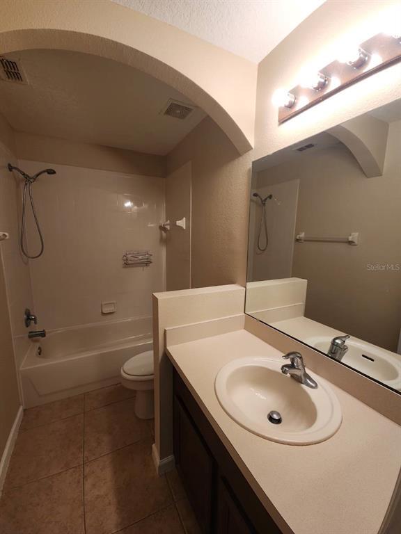Building Photo - 16436 Cedar Crest Dr