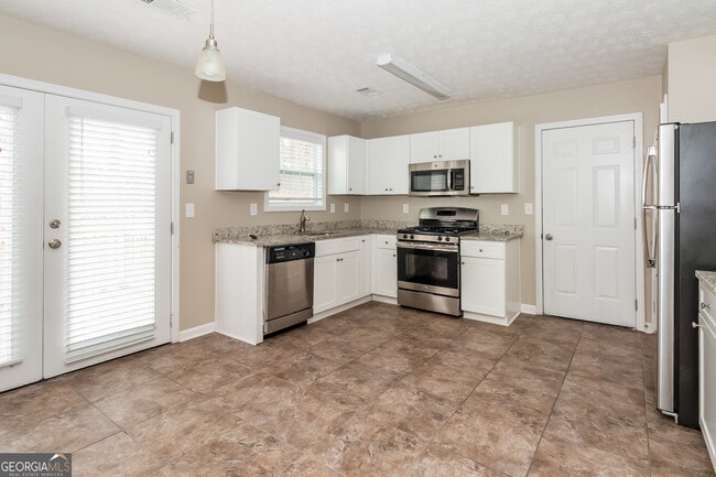 Building Photo - 10436 Irongate Ln