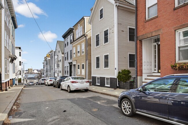 Building Photo - 17 Allston St