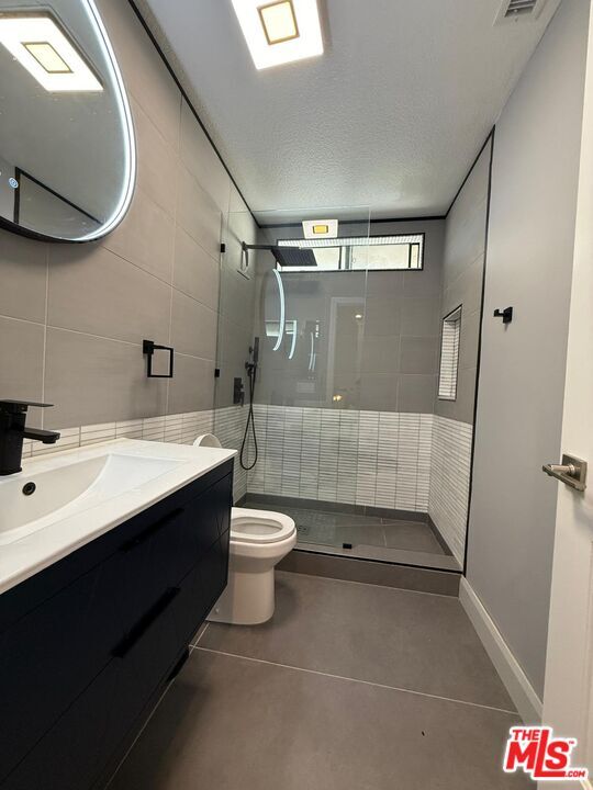 Building Photo - 1043 Thompson Ave