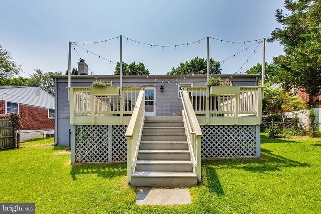 Building Photo - 4715 Oxbow Rd