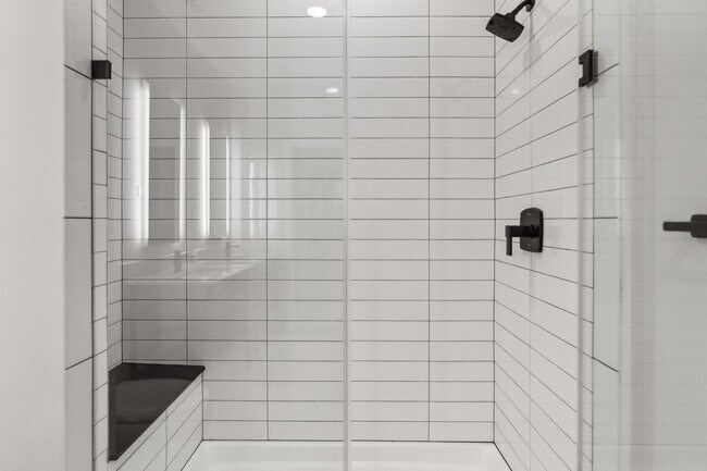 Building Photo - 1339 E St SE