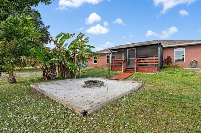 Building Photo - 2613 39th St SW