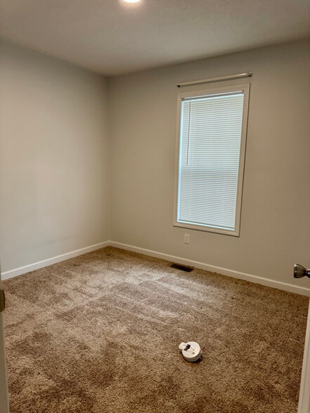 Building Photo - 79 Old State Rd S