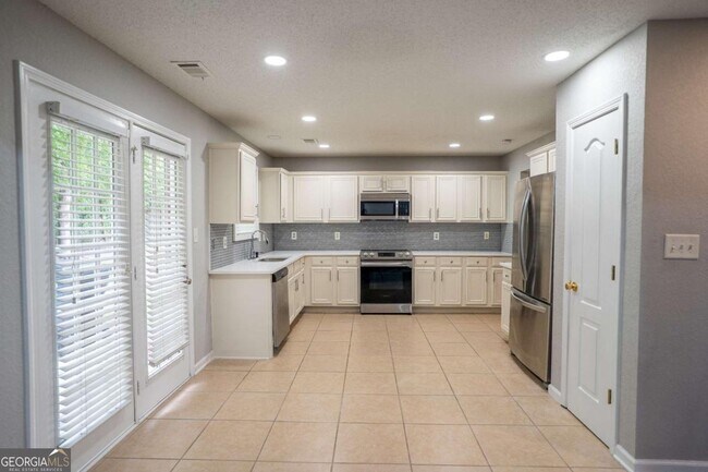 Building Photo - 3243 Newtons Crest Cir