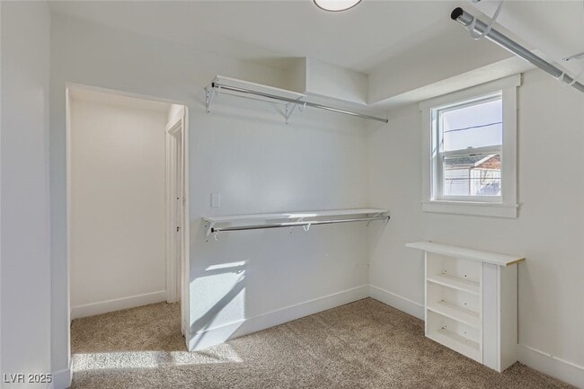 Building Photo - 663 D Ave